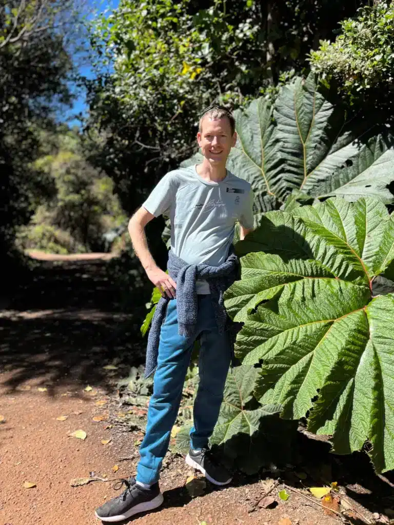 Vincent Varenne sur un sentier du parc national Volcán Poás