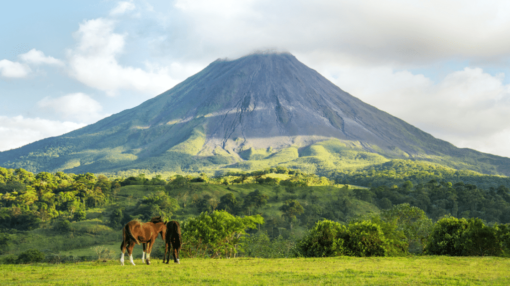 Arenal et La Fortuna : Au Cœur du Costa Rica Sauvage et Volcanique